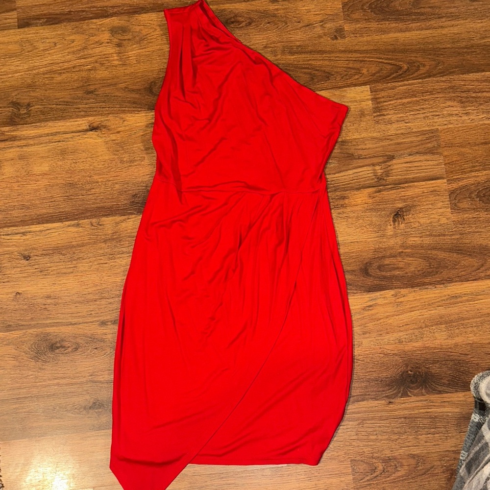 Chic One-Shoulder Red Dress